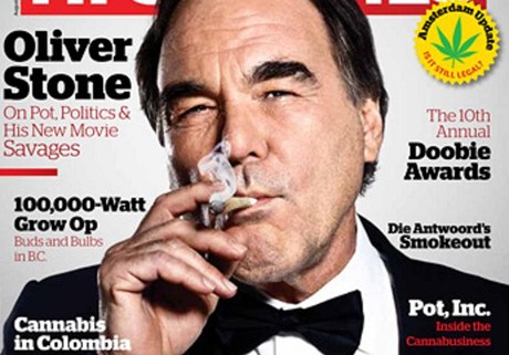 Reisér Oliver Stone na obálce asopisu High Time