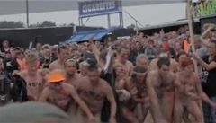 Dánským rokovým festivalem Roskilde probhl závod nahá