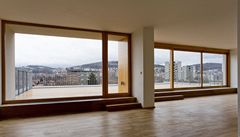 Ze v�ech byt� lze rovnou vyjít do venkovního prostoru. Balkon, lod�ie, terasa nebo p�ímý výstup � variant d�m nabízí hned n�kolik.