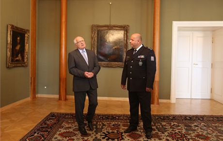 Prezident Václav Klaus a policejní prezident Petr Lessy pi setkání na Hrad