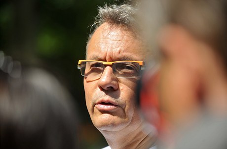 Vladimír Dlouhý zahájil prezidentskou kampa.
