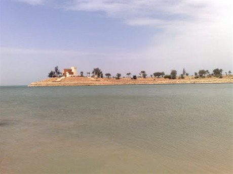 Irácké jezero, kam turisté nejezdí. 