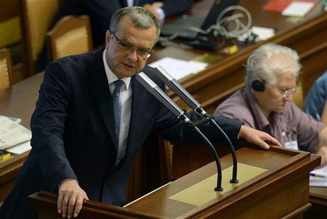 Miroslav Kalousek na jednání poslanecké snmovny v pátek 13. ervence.