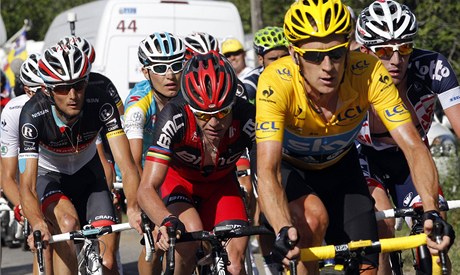 Tour de France (zleva Frank Schleck, Evans, Wiggins)