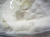 Finská pomazánka v prodejn Billa od výrobce Smetanová cukrárna a.s. vykazovala na povrchu souvislou vrstvu bílé plísn.