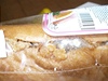 Ve vietnamské prodejn v Chomutov objevila kontrola kuecí sandwich, který jevil známky kaení a ml prolé datum pouitelnosti.