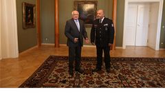 Policejní prezident Petr Lessy zavítal na Pra�ský hrad.