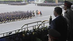 Sedmdest egyptskch generl opust armdu, prezidentova moc sl