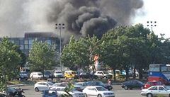 Dým po explozi izraelského autobusu