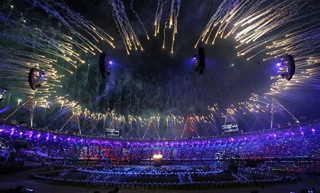 Ohostroj na zahájení olympiády v Londýn.