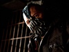 Zloduch Bane (Tom Hardy) ve filmu Temný rytí povstal
