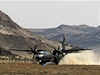 Pistání vojenského speciálu stroje CASA C-295M se tymi koni Pevalského na palub v mongolské pouti. 