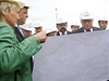 Prezident Václav Klaus se pi návtv jaderné elektrárny Temelín seznámil s harmonogramem prací na dostavb tetího a tvrtého bloku. 