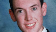 James Holmes na �kolní fotografii z roku 2006