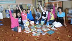 Žáci 5. třídy Základní školy Ostrov nad Oslavou vyhráli v soutěži Čtení pomáhá a poletí na Mallorcu.