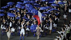Zahájení olympiády (eská výprava s vlajkonoem Petrem Koukalem)