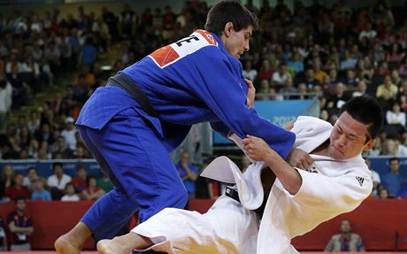 eský judista Jaromír Jeek vypadl na olympijském turnaji v osmifinále kategorie do 73 kilogram. Vyadil ho lídr svtového ebíku Wang Ki-chon z Jiní Koreje