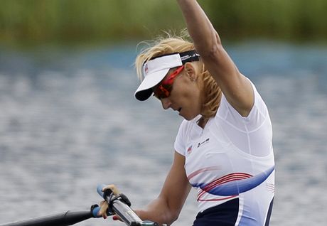 Skifaka Miroslava Knapková vyhrála své semifinále na olympijské regat v Eton Dorney a suverénn postoupila do sobotního finále