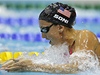 Amerianka Rebecca Soniová získala zlato na 200 metr prsa v novém svtovém rekordu 2:19,59