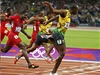 Usain Bolt byl v cíli finále stovky jako první