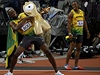 Usain Bolt oslavuje vítzství