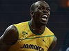 Usain Bolt se raduje z vítzství