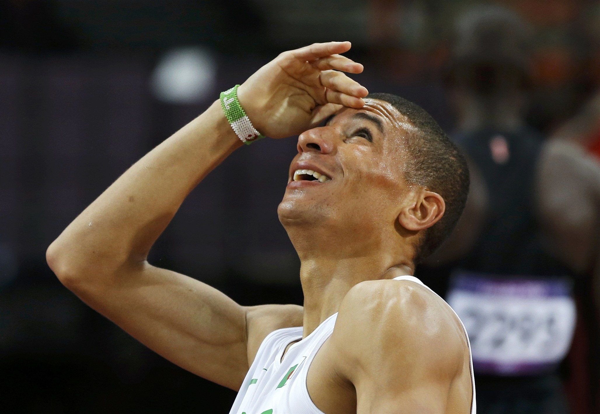 Taufik Machlufí slaví olympijské zlato z b�hu na 1500 metr�