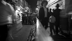 Ultraortodoxní �idé ve �tvrti Mea Shearim v Jeruzalém�. 