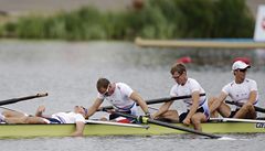 �ty�ka bez kormidelníka lehkých vah Miroslav Vra�til (zleva), Ji�í Kopá�, Ond�ej Vete�ník a Jan Vete�ník obsadila v B-finále olympijské regaty páté místo