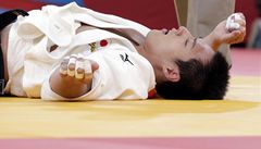 Takamasu Anaie z Japonska poté, co na olympiád prohrál s eským judistou Lukáem Krpálkem 