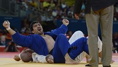 Judista Luká Krpálek prohrál ve tvrtfinále olympijského turnaje na ippon s mistrem svta Tagirem Chajbulajevem z Ruska a musel do oprav 