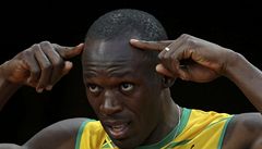 Sprinter Usain Bolt vyhrál finále stovky novým olympijským rekordem. Ped závodem napodoboval býka nebo erta