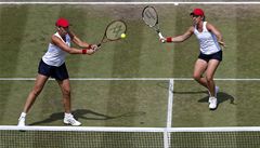 Liezel Huberová (vlevo) a Lisa Raymondová