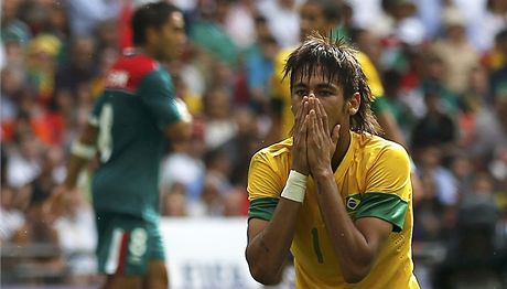 Brazílie - Mexiko (Neymar)