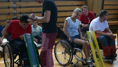 Klienty centra ARPIDA jsou p�edev��m dosp�l� s r�zn�mi typy zdravotn�ho posti�en�