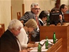 Pedseda senátu Milan tch (SSD) pi projednávání církevních restuticí