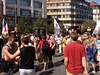 Demonstrace iniciativy D.O.S.T. proti duhovému prvodu Prague Pride