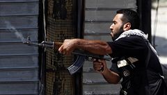 Syrt povstalci: Dejte nm zbran, nebo se spojme s Al-Kidou