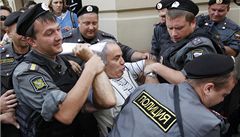 Před soudem byl zatčen i Kasparov.