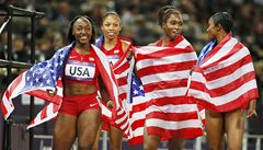 Zleva: Bianca Knightová, Allyson Felixová, Tianna Madisonová a Carmelita Jeterová