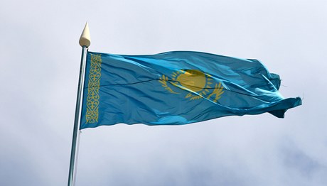 Kazašská vlajka - ilustrační foto.