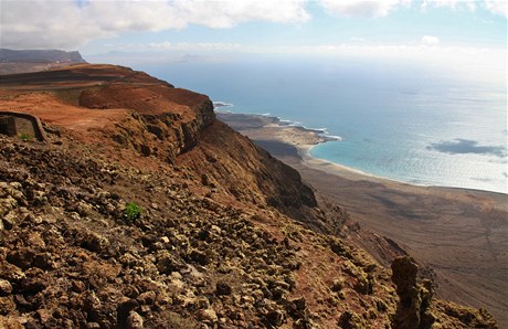 Udlejte si výlet na Lanzarote, je to netradiní dovolená.