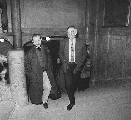 Otcové zakladatelé. Autor článku Petr Havlík a prezident Václav Klaus v době vzniku ODS (únor 1991).