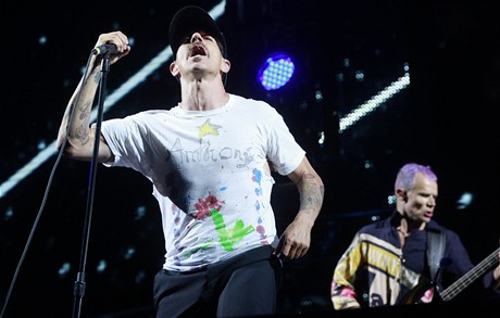 Red Hot Chili Peppers v Praze v roce 2012