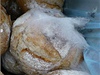 Zmrazený polotovar chleba, který byl uren k dopékání, byl vyroben v Polsku.