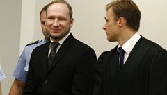 Breivik se při vynesení rozsudku smál, podívejte se