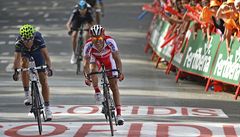 �pan�lský cyklista Alejandro Valverde (vlevo) vyhrál 3. etapu Vuelty, vedle n�j je krajan Joaquin "Purito" Rodriguez 