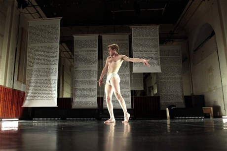 Z p�edstavení Baader � Choreographie einer Radikalisierung 