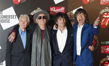 Rolling Stones v červenci v Londýně zahájili výstavu "Rolling Stones: 50" 