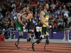 Handicapovaný bci (zleva) Alan Oliveira, David Behre a Oscar Pistorius na paralympiád